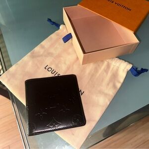 100% Authentic Luis Vuitton Wallet. Awesome Rare Wallet